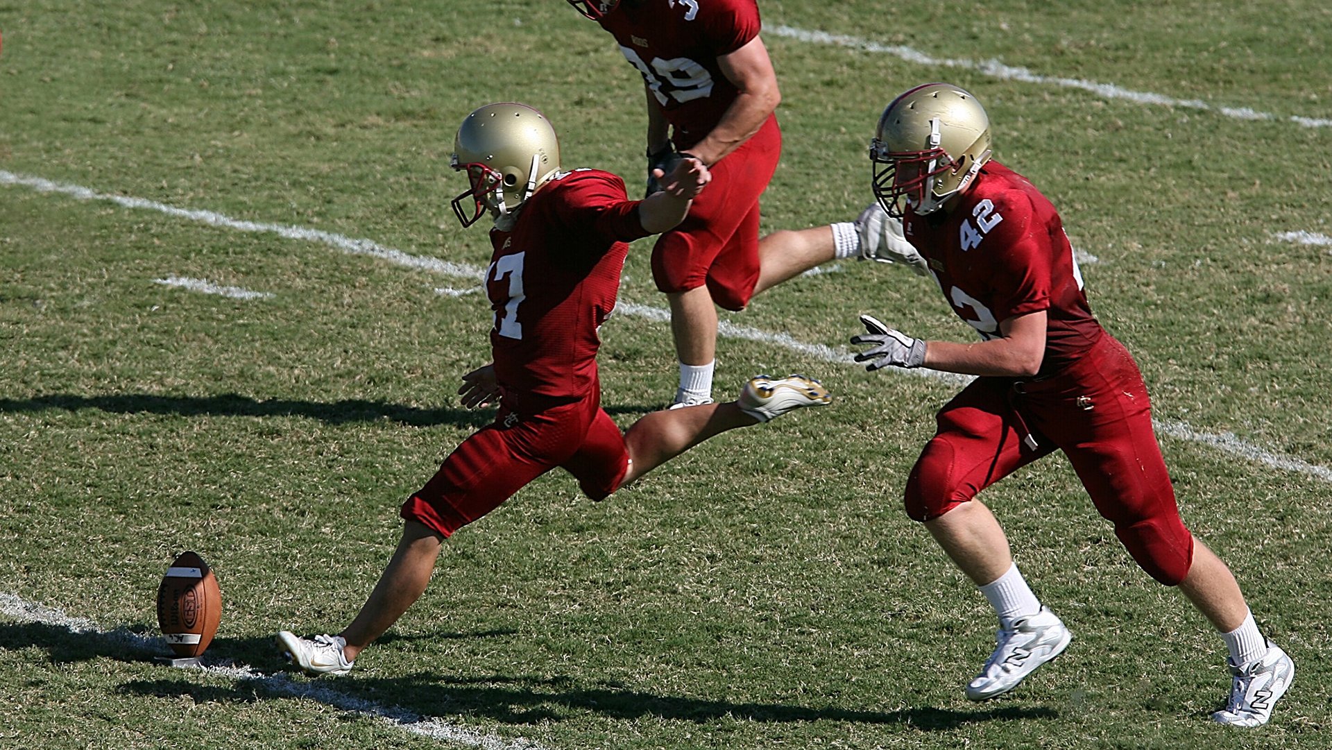 北欧魔术师弗拉霍维奇,一场用脚写诗的节奏暴政